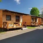مكان تخييم Roznov *