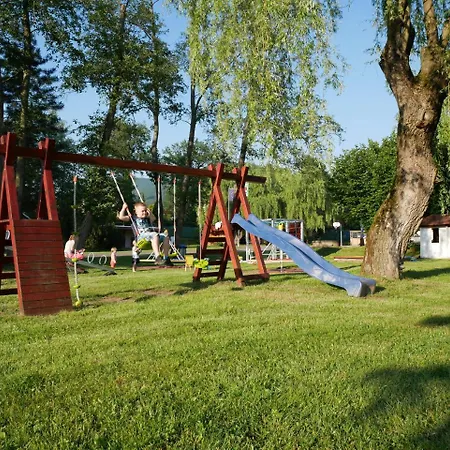 캠프장 Roznov *